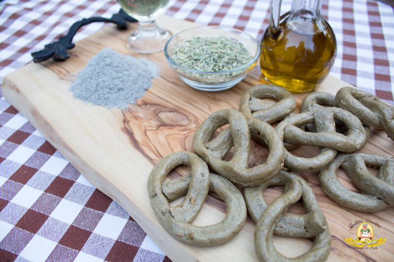 Taralli di Grano Arso